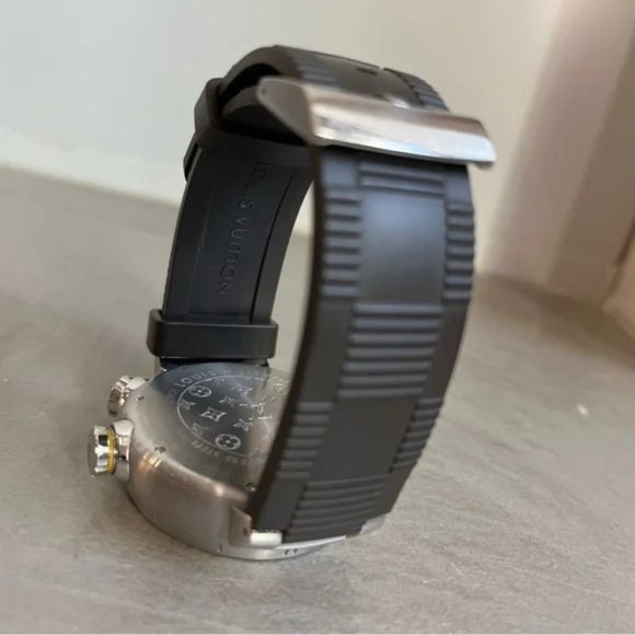 Louis Vuitton Q1031 Men's Tambour Diving Automatic Watch - Picture 6 of 7